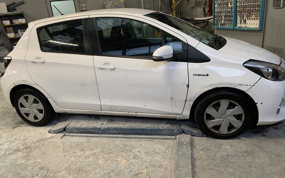 Choc latéral droit sur Yaris hybride